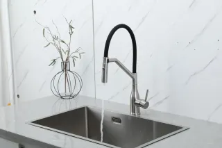 Смеситель для кухни Gappo G4098-15 с гибким изливом сатин